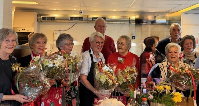 Alleengaandenlunch team in het zonnetje
