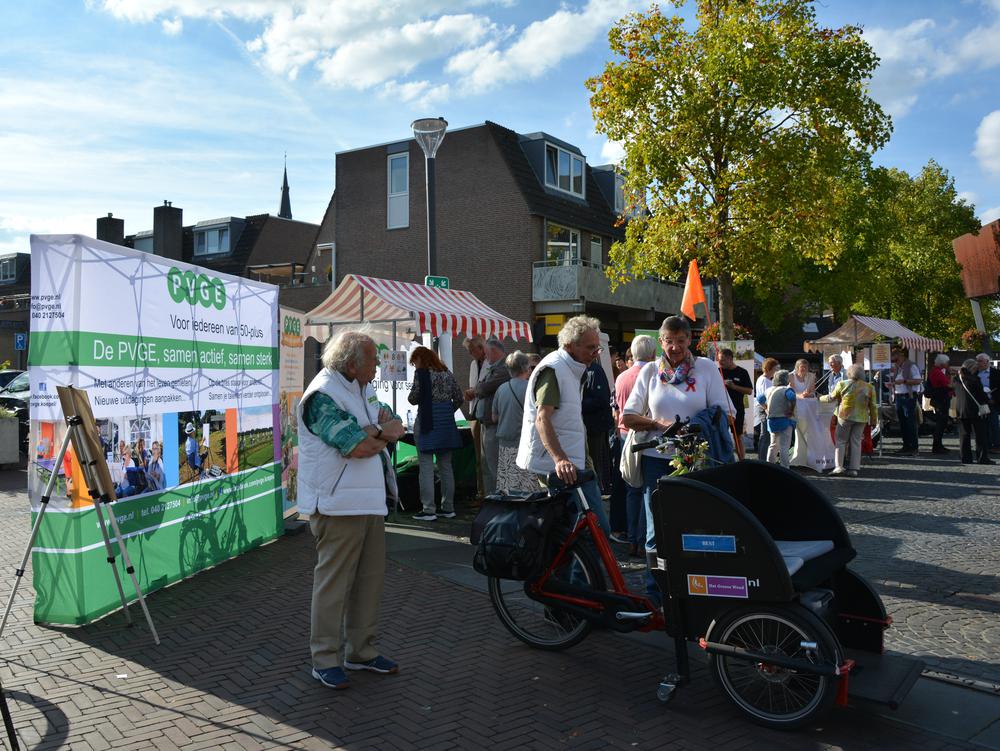 Best - PVGE aanwezig op Best Bruist